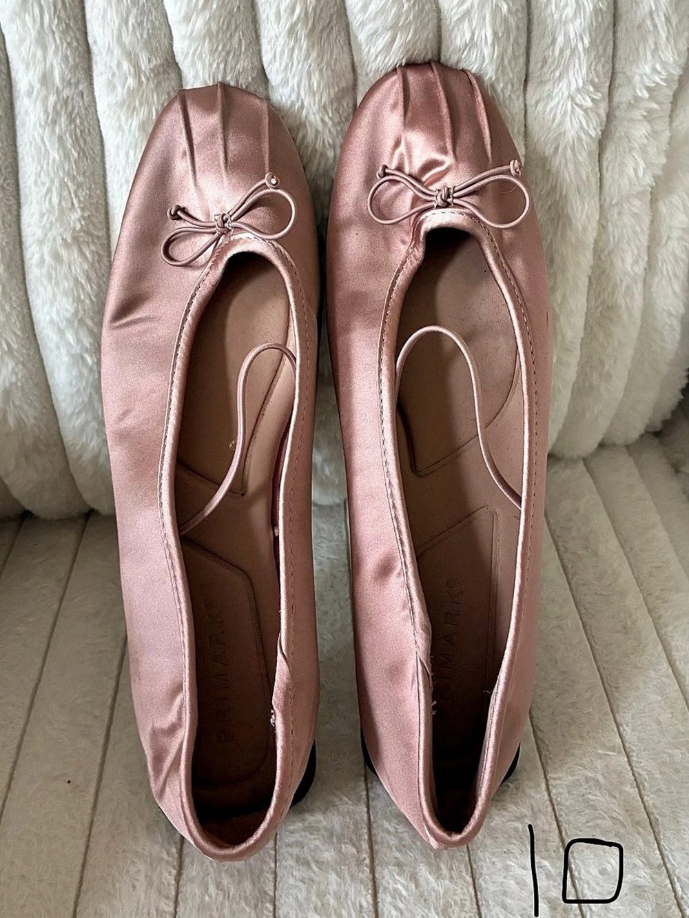 Well worn Satin-Effect Ballet Flats Pink